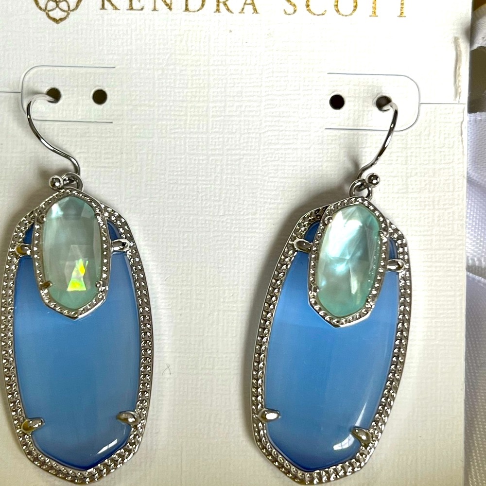 NWT Kendra Scott RARE Emmy Earrings Periwinkle Catseye Light Blue Illusion Silve - Picture 8 of 13